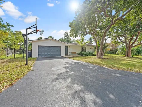 10320 SW 121st Street Miami FL 33176