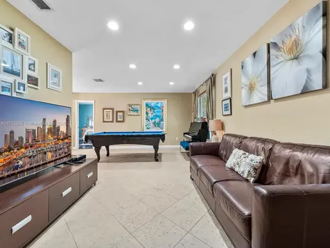 10320 SW 121st Street Miami FL 33176