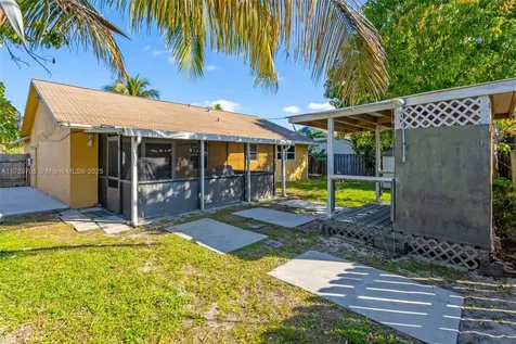 8610 NW 45th Street Lauderhill FL 33351