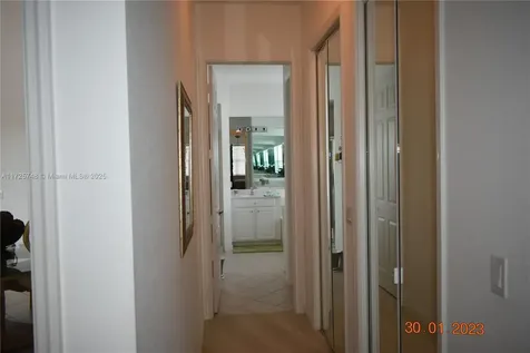 7639 Berkshire Pines Drive Naples FL 34104