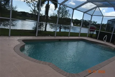 7639 Berkshire Pines Drive Naples FL 34104