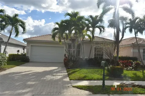 7639 Berkshire Pines Drive Naples FL 34104