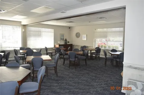 7639 Berkshire Pines Drive Naples FL 34104