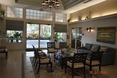 7639 Berkshire Pines Drive Naples FL 34104