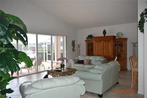 7639 Berkshire Pines Drive Naples FL 34104
