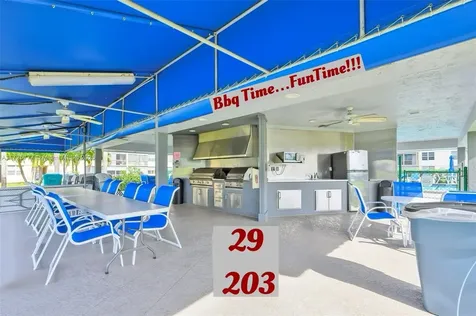 611 S Hollybrook Drive Pembroke Pines FL 33025