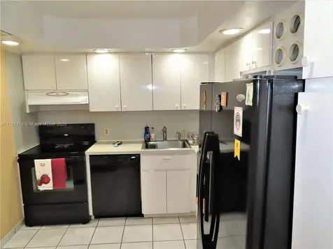5701 Collins Avenue Miami Beach FL 33140
