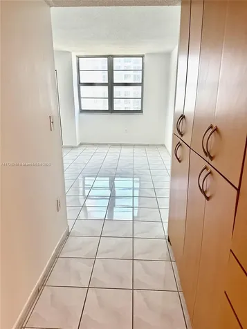 5701 Collins Avenue Miami Beach FL 33140