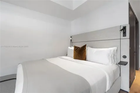 398 NE 5th Street Miami FL 33132
