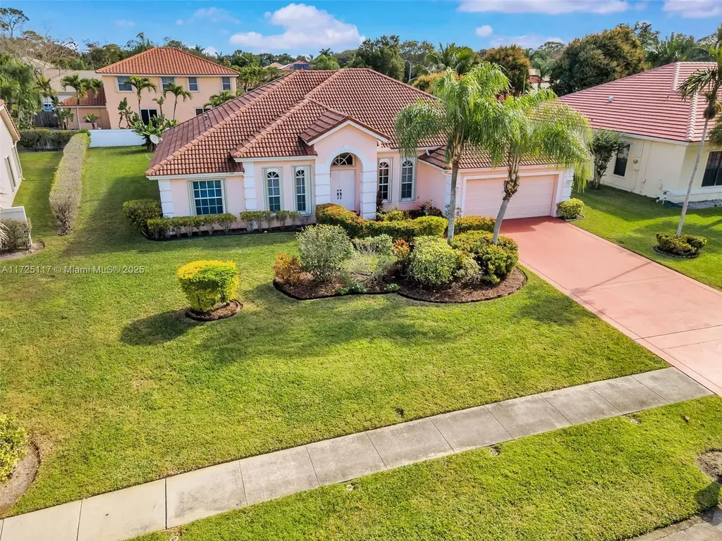5104 NW 67th Avenue Lauderhill FL 33319