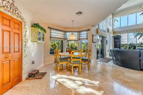 2900 W Lake Vista Circle Davie FL 33328