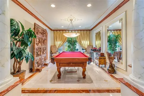 2900 W Lake Vista Circle Davie FL 33328