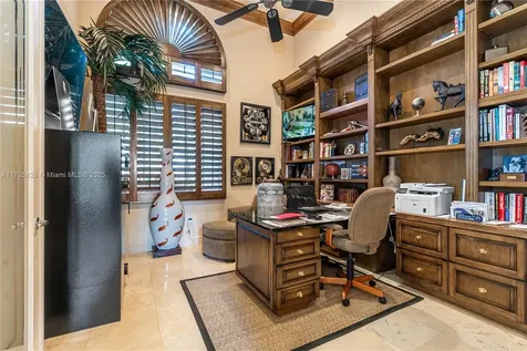 2900 W Lake Vista Circle Davie FL 33328