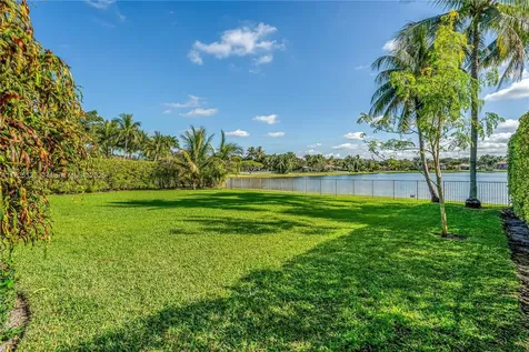 2900 W Lake Vista Circle Davie FL 33328