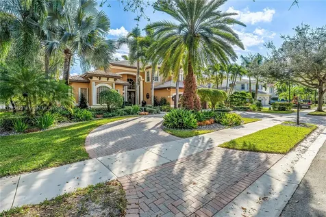2900 W Lake Vista Circle Davie FL 33328