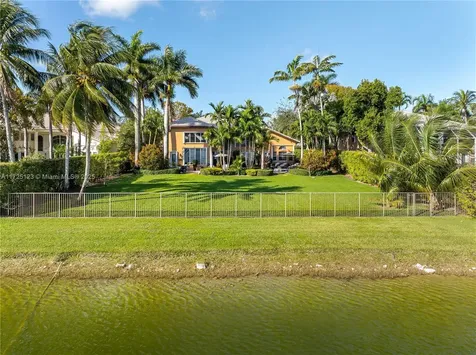 2900 W Lake Vista Circle Davie FL 33328
