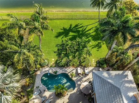 2900 W Lake Vista Circle Davie FL 33328