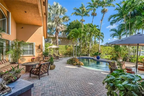 2900 W Lake Vista Circle Davie FL 33328
