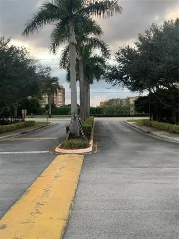 1106 NW 100th Avenue Pembroke Pines FL 33024