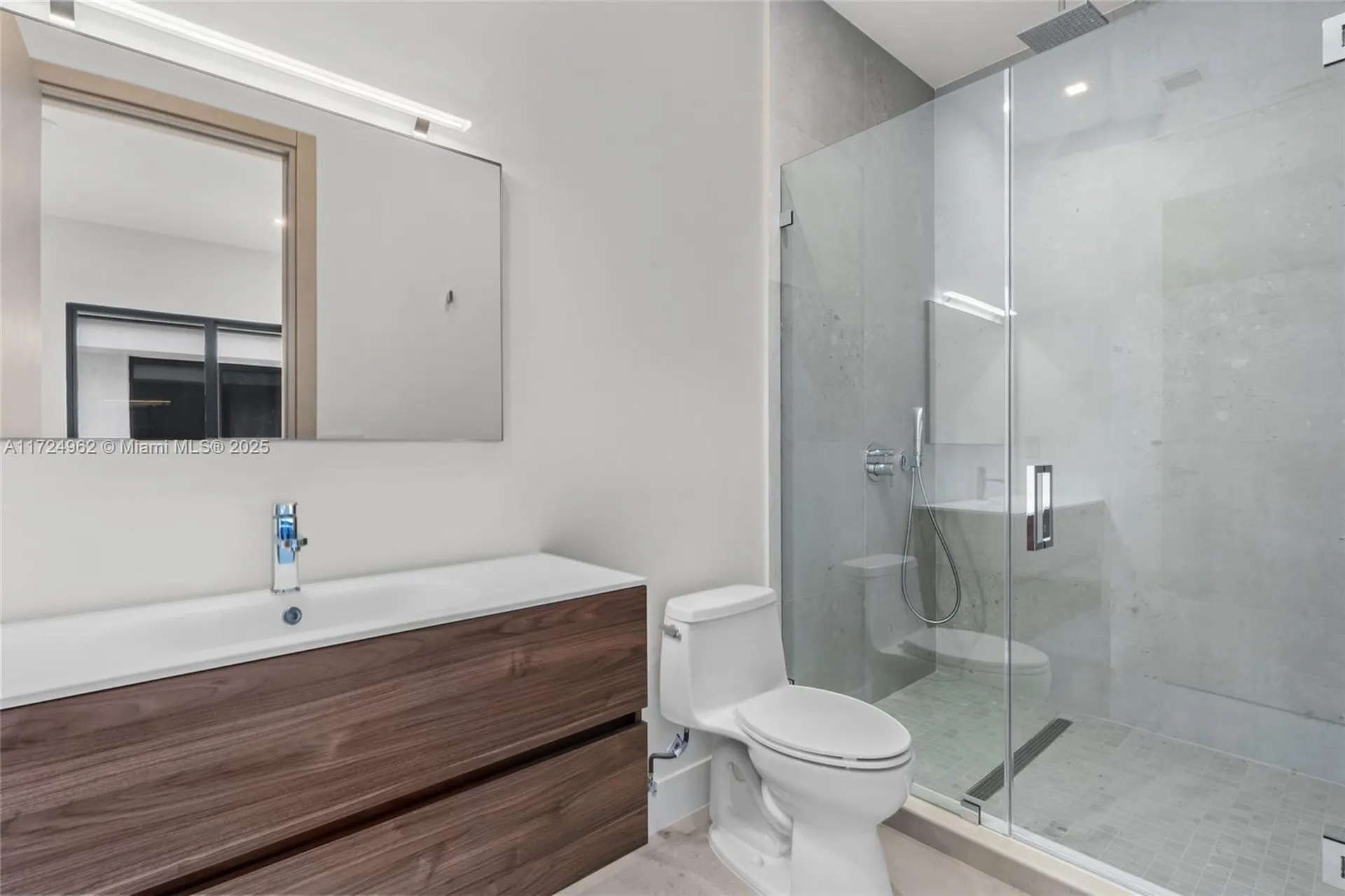 724 SW 8th Way Fort Lauderdale FL 33315