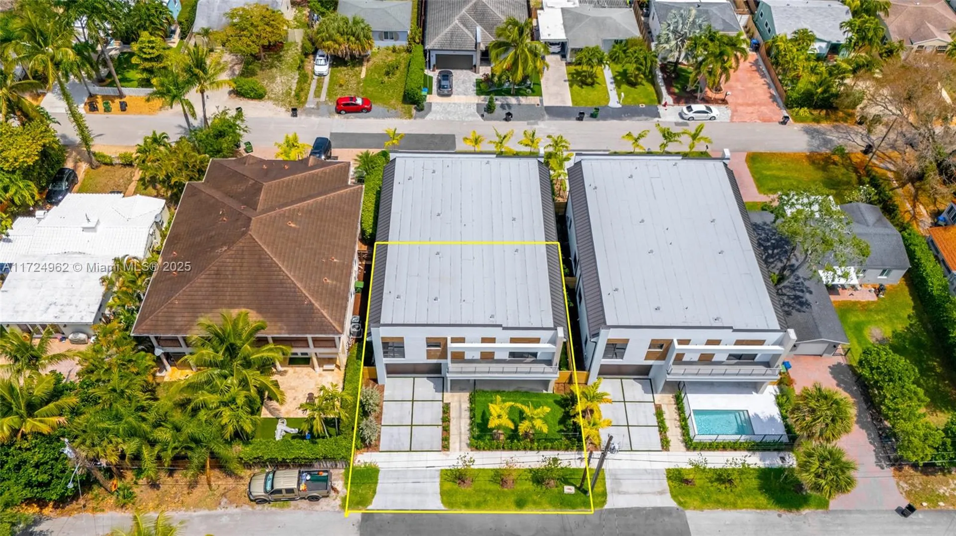 724 SW 8th Way Fort Lauderdale FL 33315