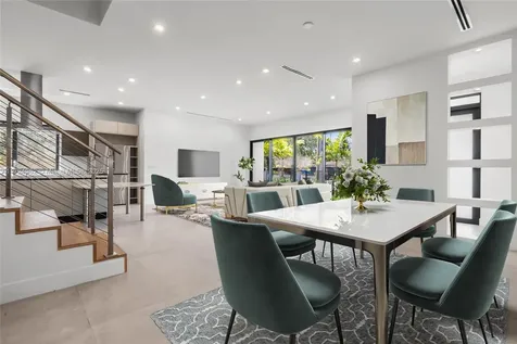 724 SW 8th Way Fort Lauderdale FL 33315