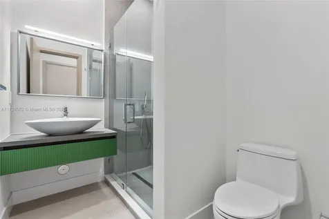 724 SW 8th Way Fort Lauderdale FL 33315