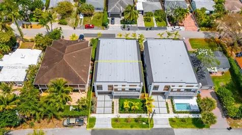 724 SW 8th Way Fort Lauderdale FL 33315