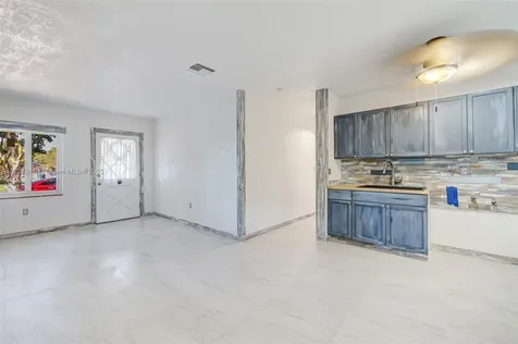 3225 SW 75th Court Miami FL 33155