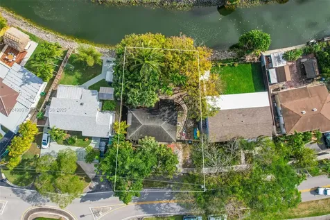 3225 SW 75th Court Miami FL 33155