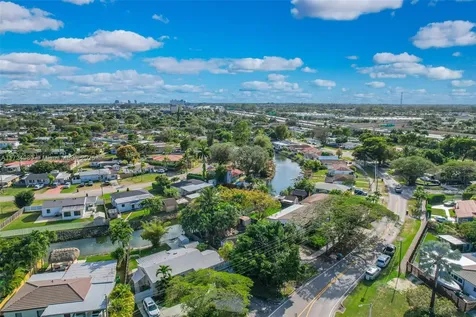 3225 SW 75th Court Miami FL 33155