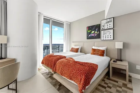 4111 S Ocean Drive Hollywood FL 33019