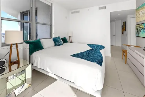 4111 S Ocean Drive Hollywood FL 33019
