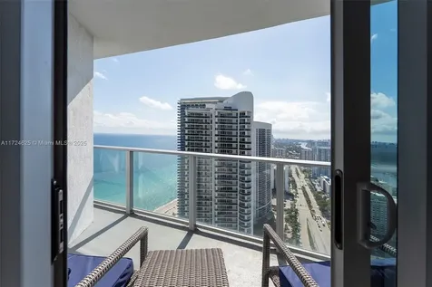 4111 S Ocean Drive Hollywood FL 33019