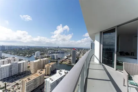 4111 S Ocean Drive Hollywood FL 33019