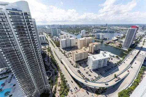 4111 S Ocean Drive Hollywood FL 33019
