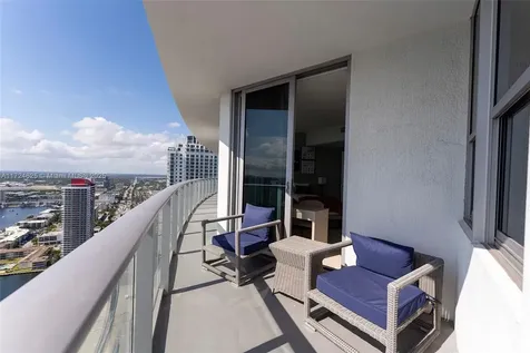 4111 S Ocean Drive Hollywood FL 33019