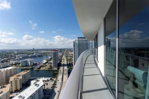 4111 S Ocean Drive Hollywood FL 33019