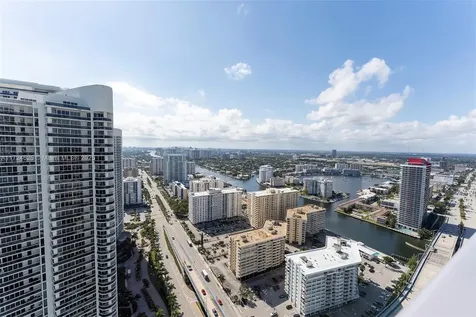 4111 S Ocean Drive Hollywood FL 33019