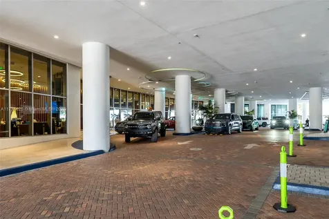 4111 S Ocean Drive Hollywood FL 33019