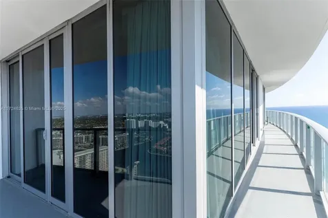4111 S Ocean Drive Hollywood FL 33019