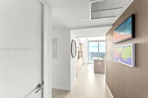 4111 S Ocean Drive Hollywood FL 33019