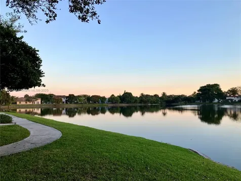 2143 SW 99th Way Miramar FL 33025