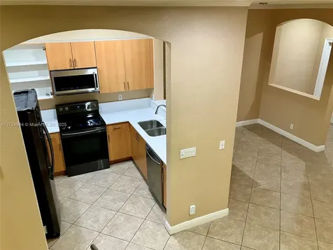 2143 SW 99th Way Miramar FL 33025