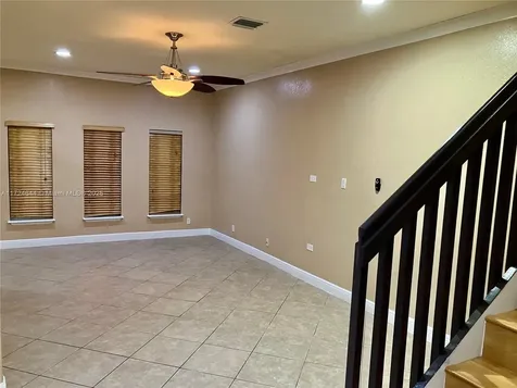 2143 SW 99th Way Miramar FL 33025