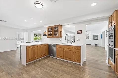 317 Farmington Drive Plantation FL 33317