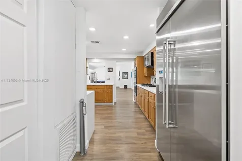 317 Farmington Drive Plantation FL 33317