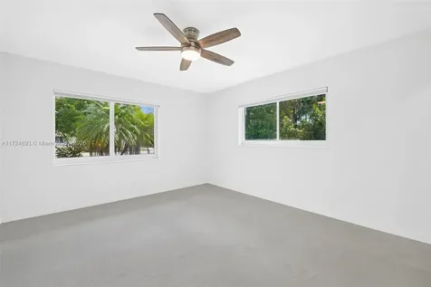 317 Farmington Drive Plantation FL 33317