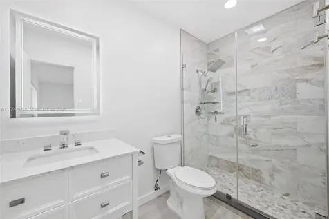 317 Farmington Drive Plantation FL 33317