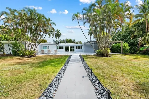 317 Farmington Drive Plantation FL 33317